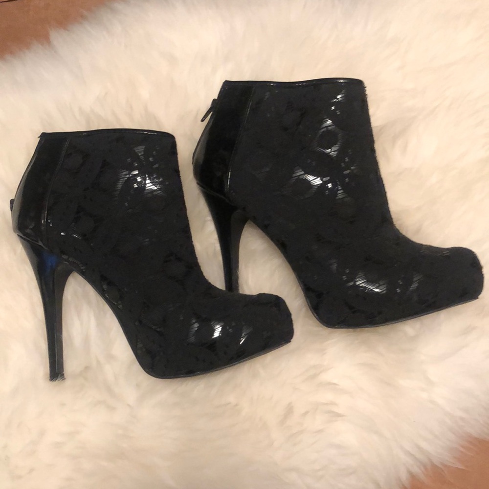 5 in Embroidered Ankle Boot